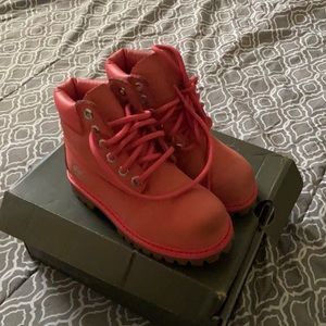 Kids coral timberland boots